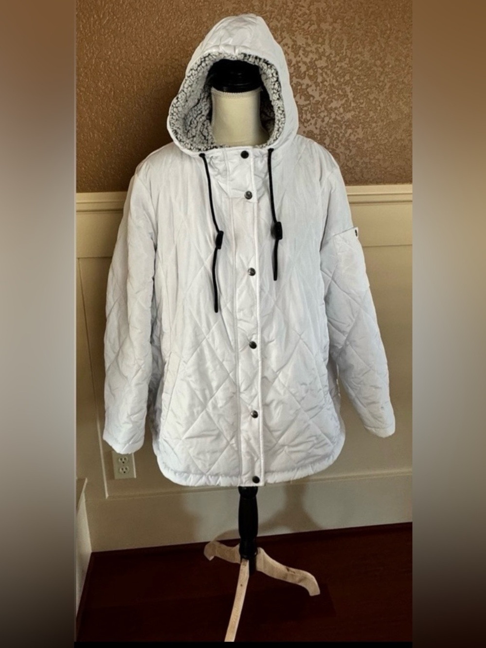 Free Country White Quilted Hooded Puffer Coat